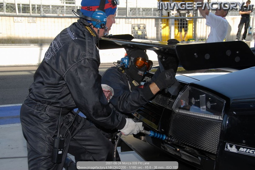 2007-06-24 Monza 009 Pit Lane